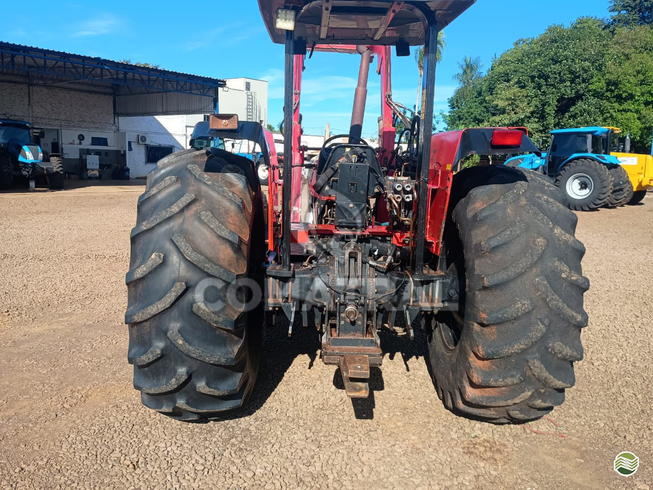 TRATOR MASSEY FERGUSON MF 299 Tração 4x4 Comatral Equipamentos Agrícolas - Landini DOURADOS MATO GROSSO DO SUL MS